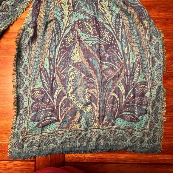 Lot of 2 Fashion Scarfs Black White Stripe Blue Paisley Brand New Never Worn - Picture 6 of 12